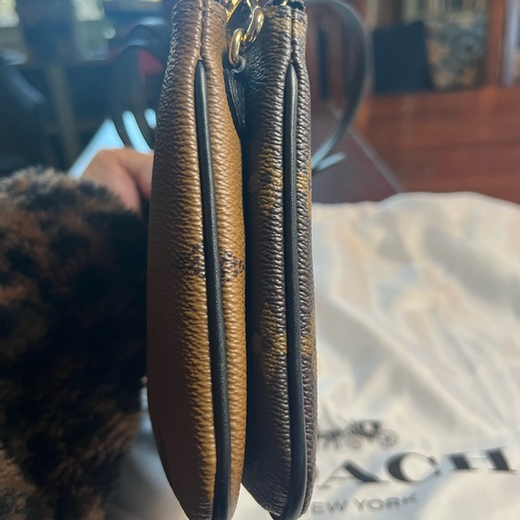 Louis Vuitton Double Giant Zip Pochette Reverse Monogram - Picture 6 of 10